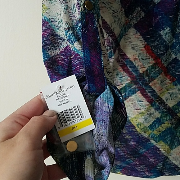 Colorful Blouse - Picture 4 of 4