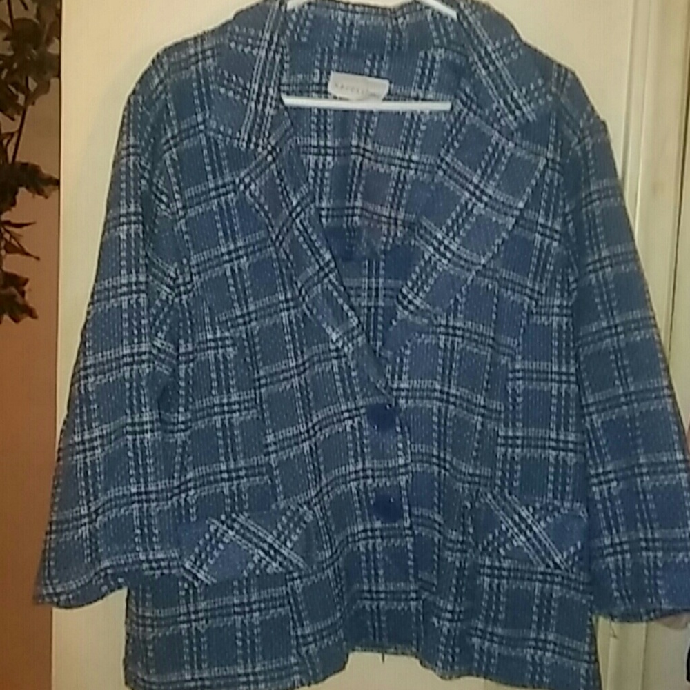 Sz. Med jacket by xpressions