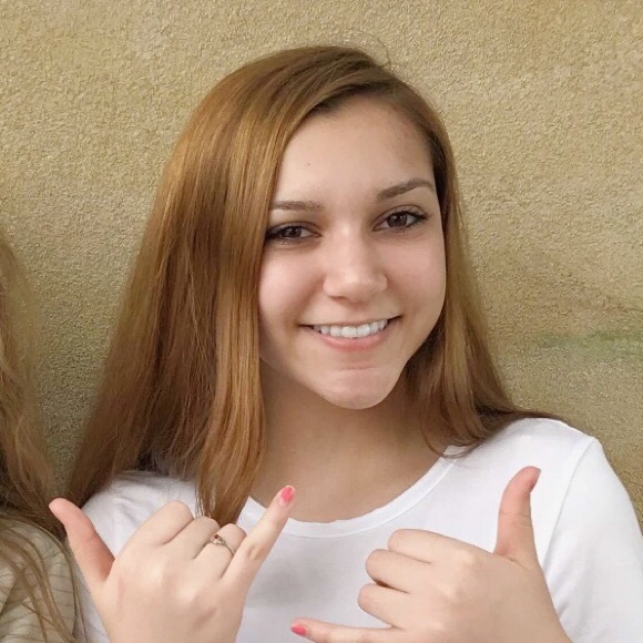 Meet your Posher, Lily - Picture 1 of 1