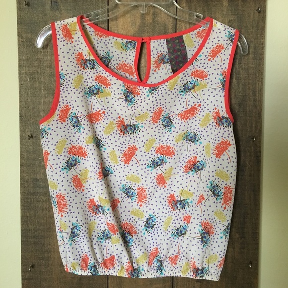 Wallpapher Tops - Cute Colorful Top Wallpapher Tops - Cute Colorful Top