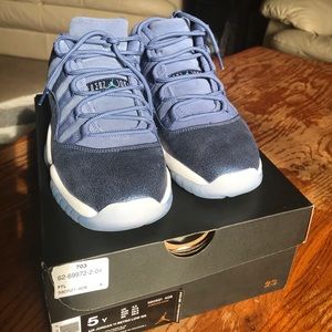 Jordan 11 Blue Moon’s - FIRM PRICE - GS 5 or W6.5