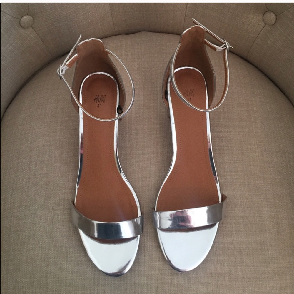 Metallic Block Heels - Picture 2 of 2