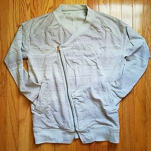 SALE Lululemon Mula bundle wrap