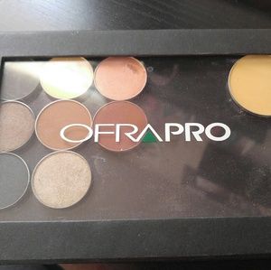 Ofra magnetic eyeshadow palette with bonuses!