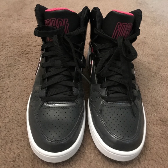 Nike Forces - Picture 2 of 3