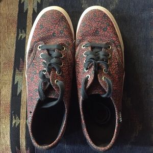 Vans off the wall low top sneakers