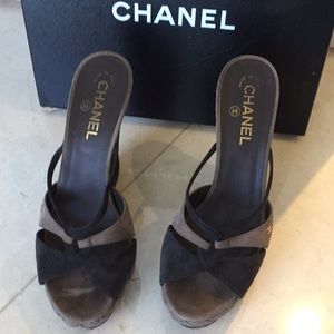 Authentic Chanel shoes! Size 39.5!