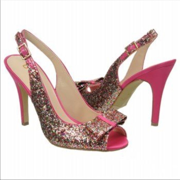 Unisa Shoes - $5 🎉HP🎉Unisa pink glittery heels