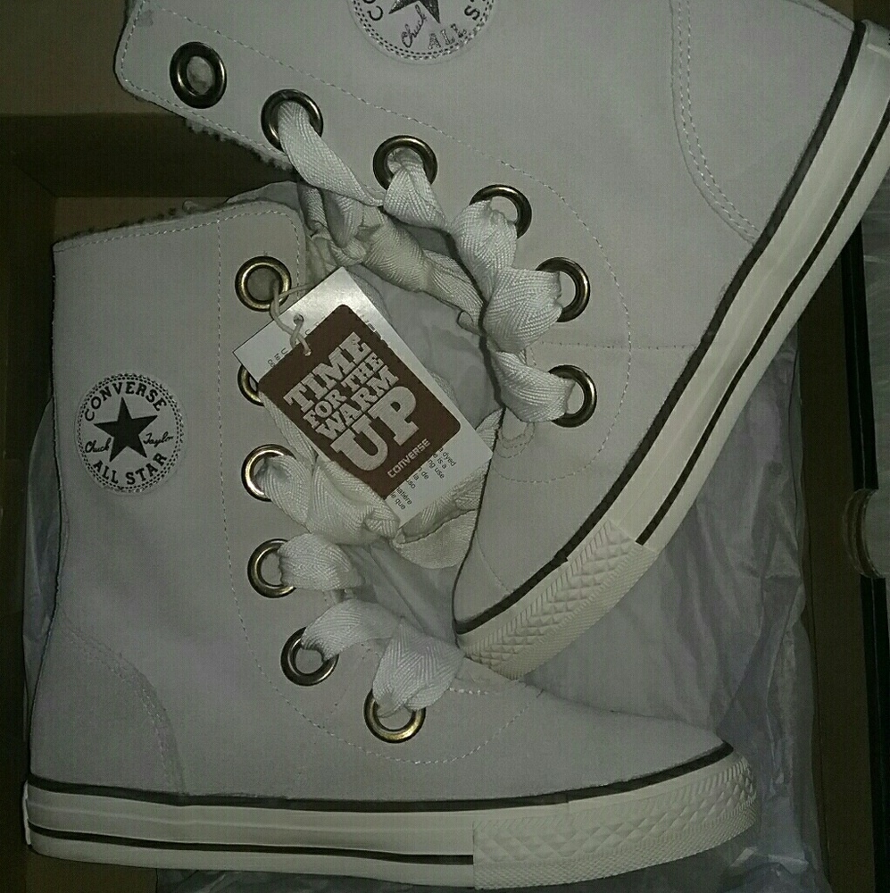 NIB Converse high-tops with sherpa lining.