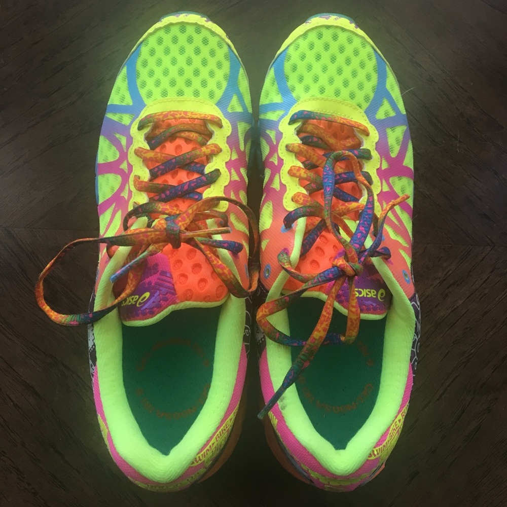 ASICS gel noosa tri 9 tennis shoes