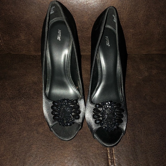 APT. 9 heels. Worn once. Size 9.5 - Picture 1 of 2