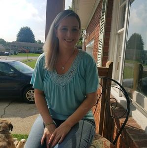 Meet your Posher, Jennifer