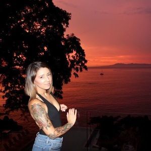 Meet your Posher, Ashley