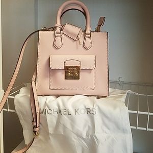 Michael Kors crossbody