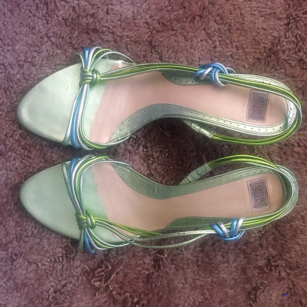 Arturo Chiang Metallic multi color stilleto 8.5