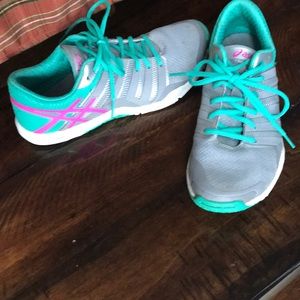 ASICS women’s tennis shoe