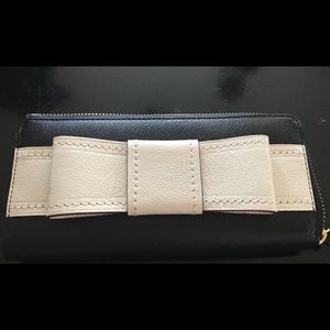 Alice Court Nisha Bow Zip Around Wallet