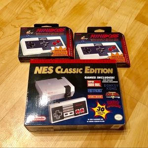 Mini NES Classic Nintendo & 2 wireless controllers