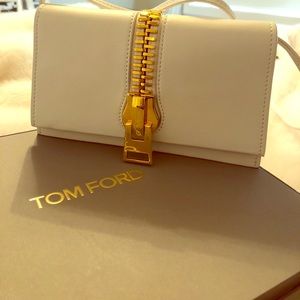 Never been worn gorgeous Tom Ford crossbody!!