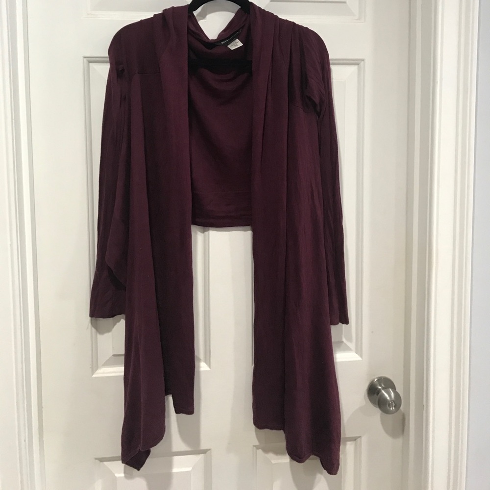 Long-sleeved magenta sweater