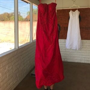 Ball gown perfect for a formal occasion!