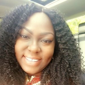 Meet your Posher, Latonya