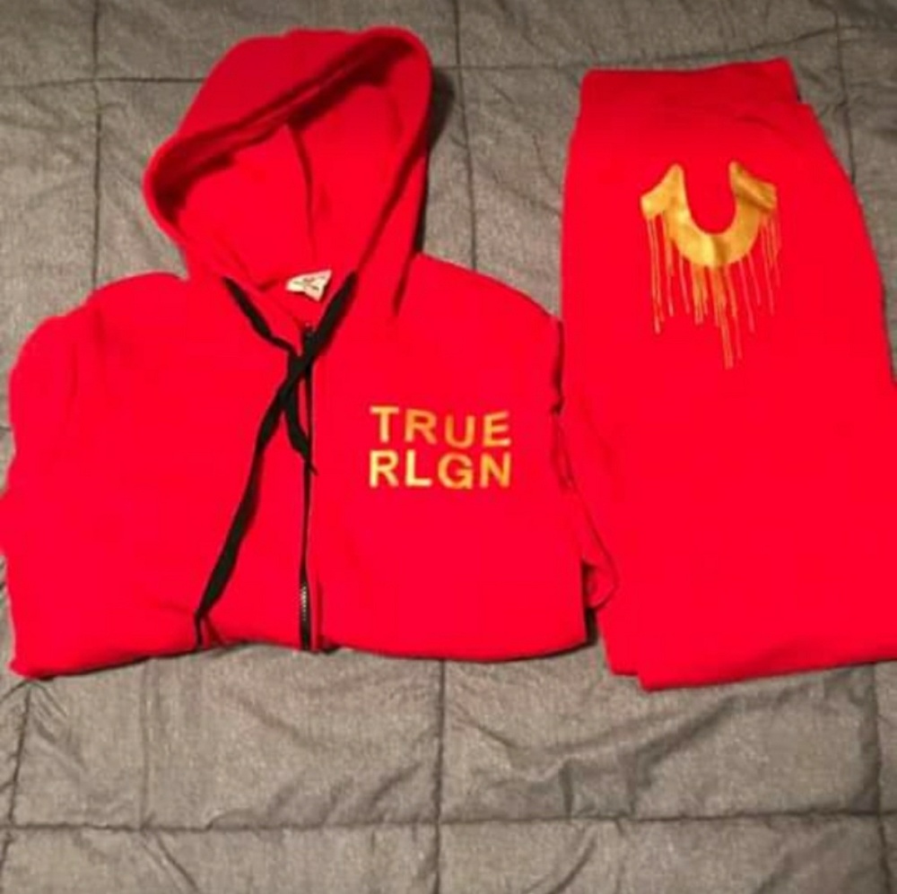 True Religion & Uggs - Picture 6 of 7
