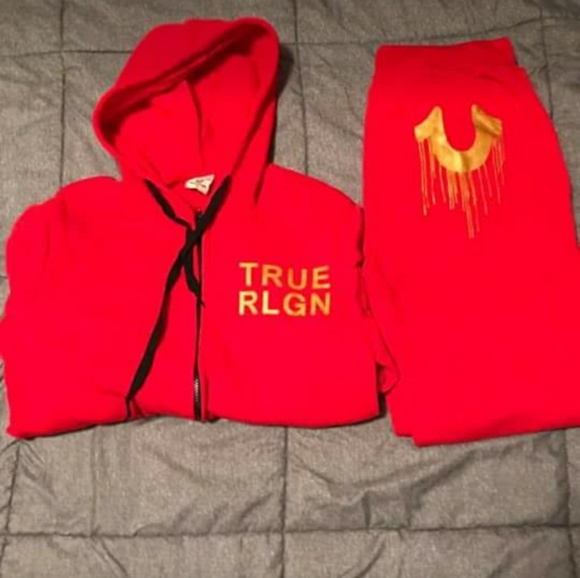 True Religion & Uggs - Picture 6 of 7