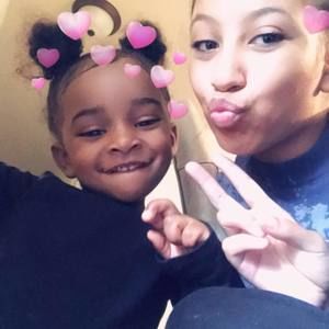 Meet your Posher, Sara