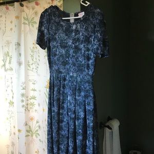 LuLaRoe Amelia