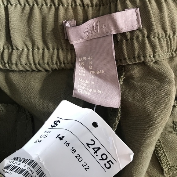 Tan/Green H&M shorts - Picture 3 of 4