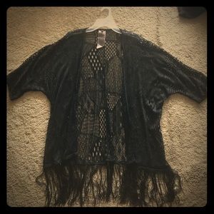 Black knit kimono w/ fringe