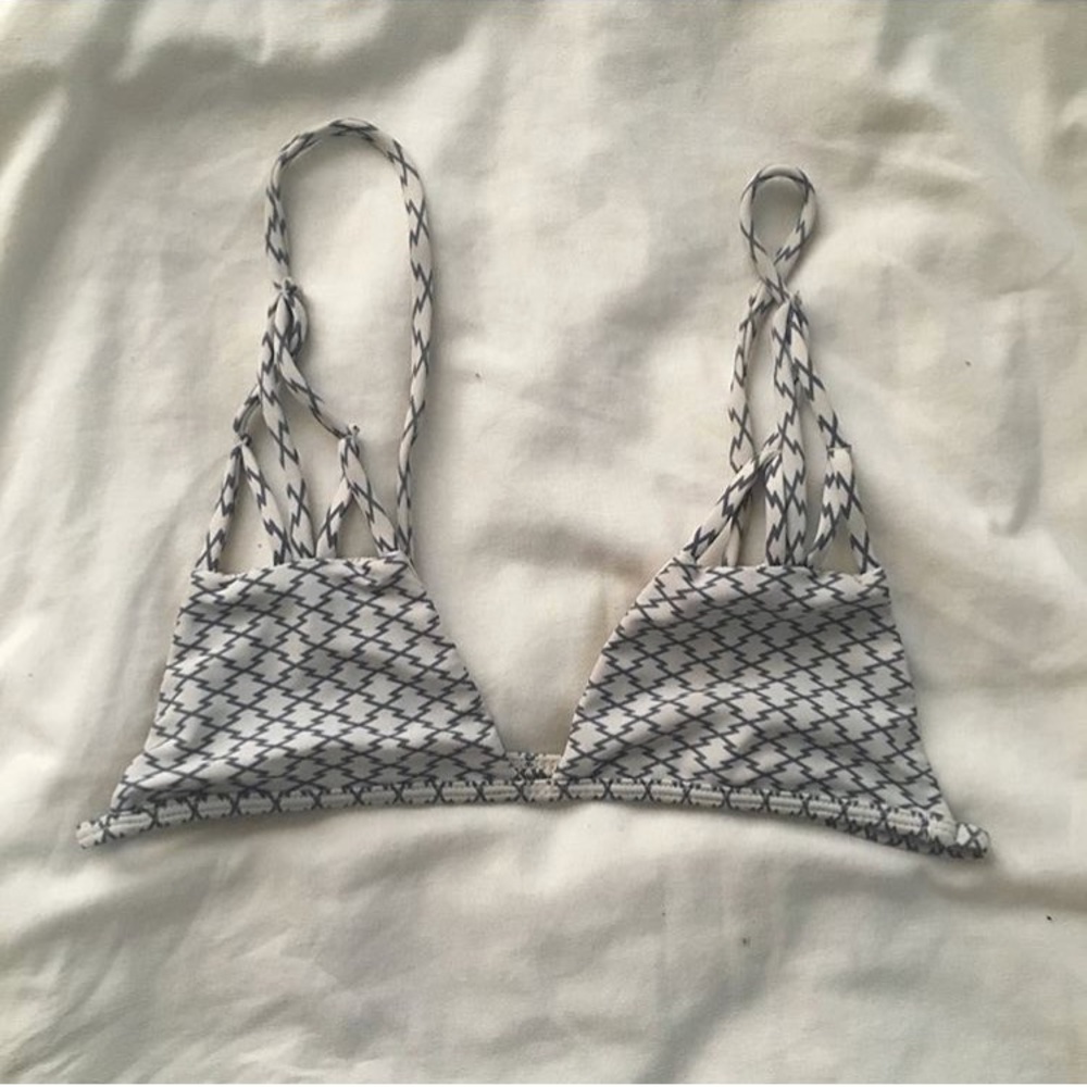 Diamond Santorini // ACACIA