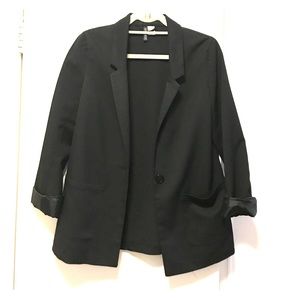Black blazer!