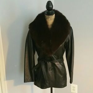 100% Black Lamb Leather w/Detach Fox Fur Collar