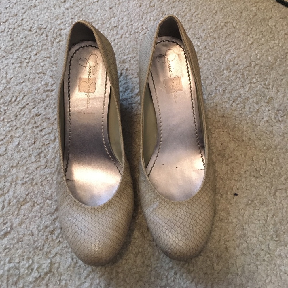 Jessica Simpson Wedges