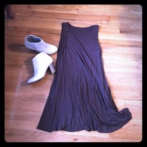 Brown flowy dress with pockets