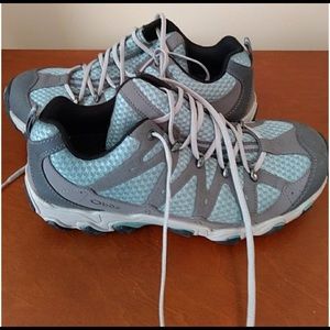 women's oboz trail shoes