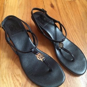 Tory burch dark navy leather sandals
