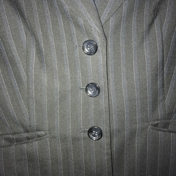 Black Striped Blazer✔️ - Picture 4 of 5