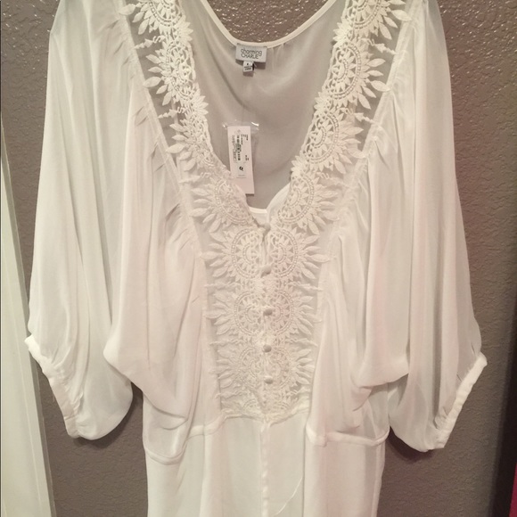 Top - Picture 1 of 2