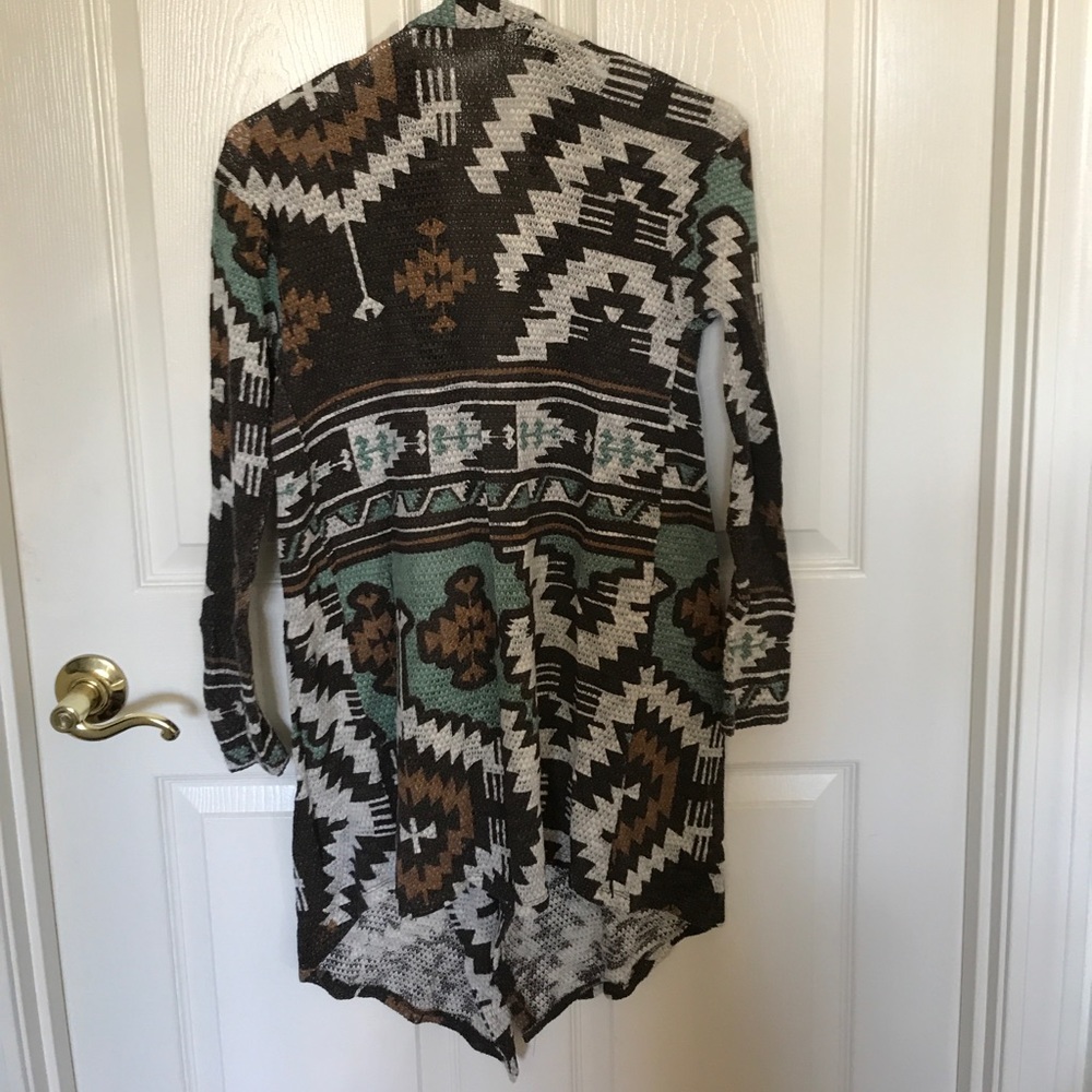 Aztec Pattern Designed Sweater - Picture 2 of 4