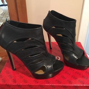 Guess Black Leather Heels 7.5