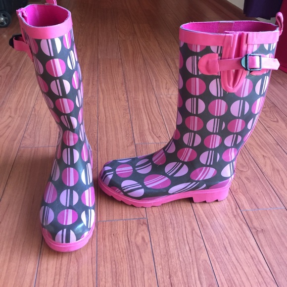 pink polka dot rain boots