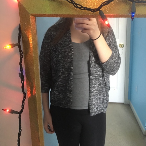 H&M Grey and White Speckled Cardigan - Picture 3 of 3