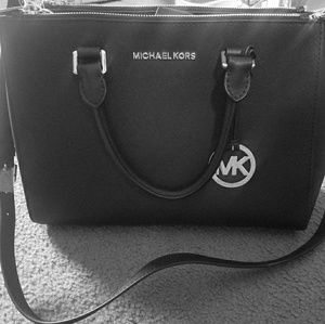 A Michael Kors Purse
