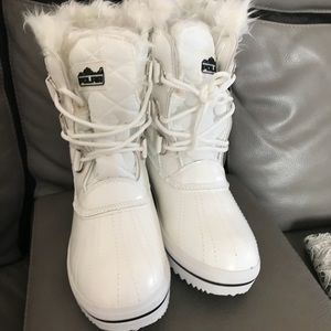 White Snow Boots with Fur Womens size 9