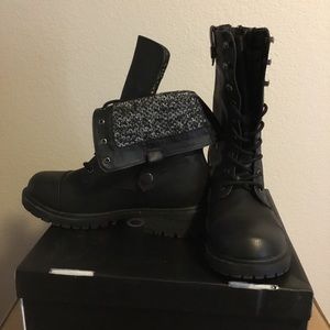 Torrid Fold Over Combat Boots Sz. 9 (WIDE WIDTH)
