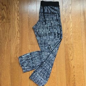 Nike dri fit workout bottoms