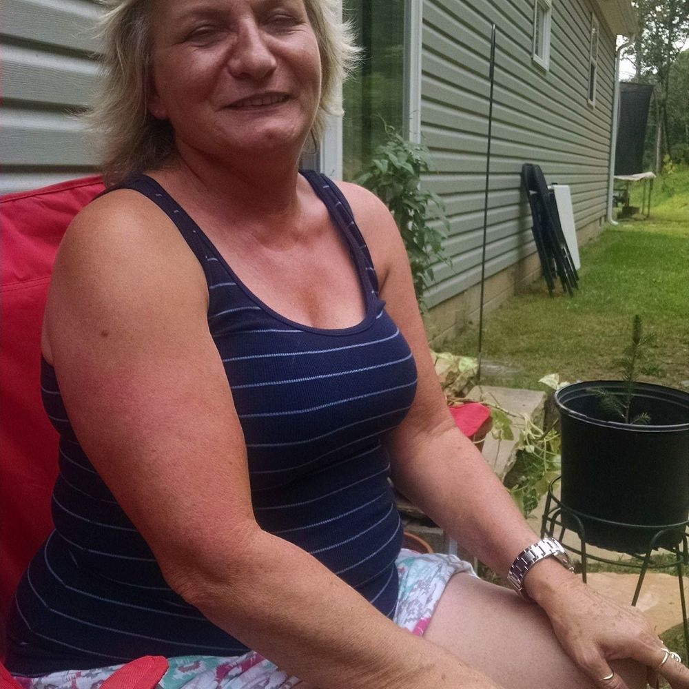 Meet your Posher, Flo